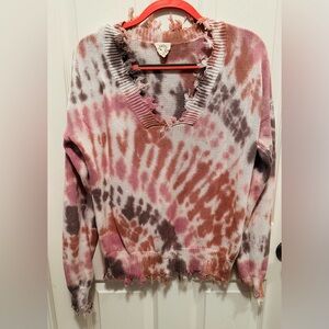 Fantastic Fawn tie dye lightweight sweater. V neck Size Small. Oversized